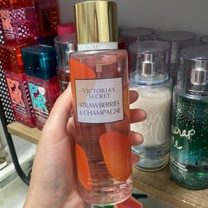 Victoria secret strawberries and champagne body mist